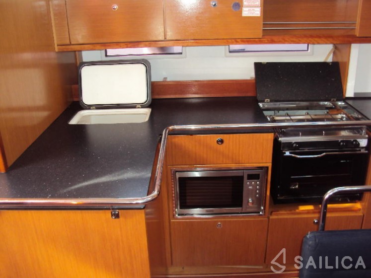 Bavaria Cruiser 45 - Yacht Charter Sailica