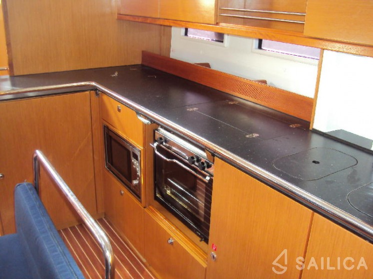 Bavaria Cruiser 45 - Yacht Charter Sailica