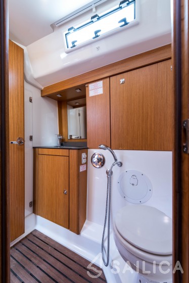 Bavaria Cruiser 56 - Yacht Charter Sailica
