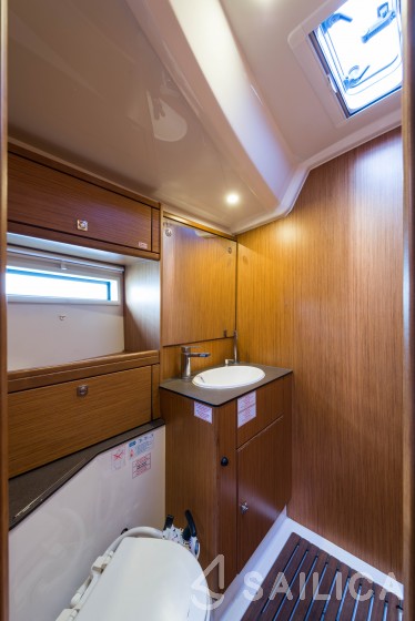 Bavaria Cruiser 56 - Yacht Charter Sailica