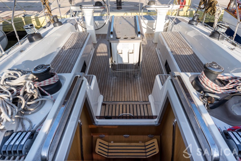 Bavaria Cruiser 56 - Yacht Charter Sailica