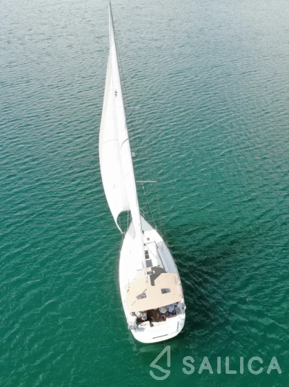 Sun Odyssey 419 - Yacht Charter Sailica