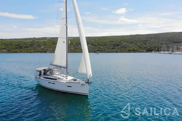 Sun Odyssey 419 - Yacht Charter Sailica