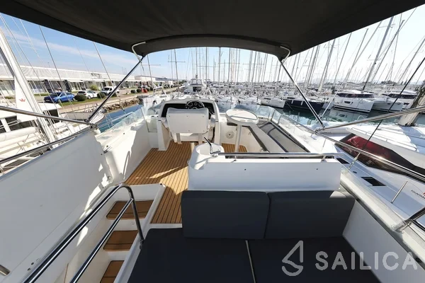 Antares 13.80 - Yacht Charter Sailica