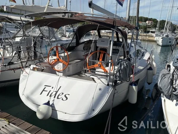 Elan 40 Impression - Yacht Charter Sailica