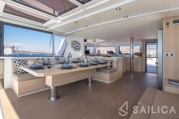 Bali 5.4. - Yacht Charter Sailica