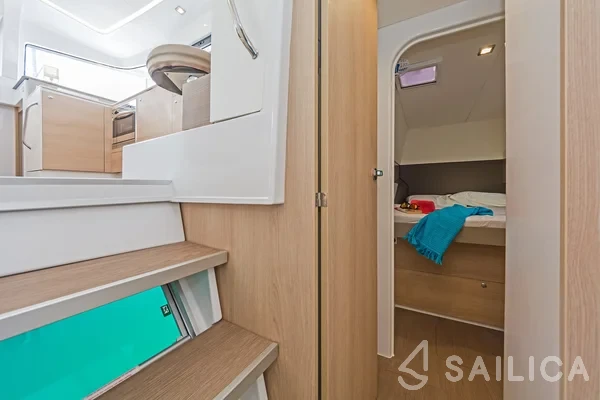 Bali 4.1 - Yacht Charter Sailica