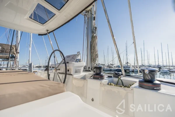 Lagoon 50 - Yacht Charter Sailica