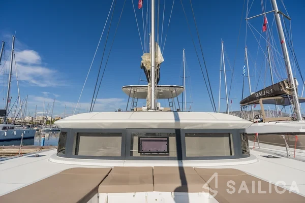 Lagoon 50 - Yacht Charter Sailica