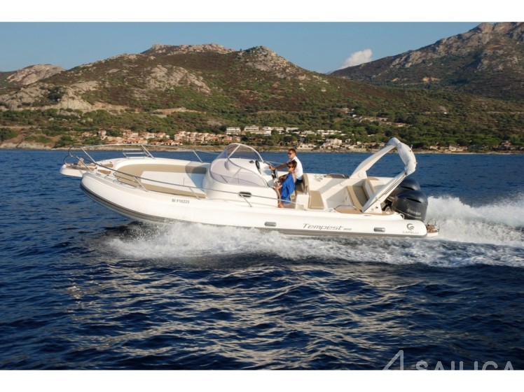 Tempest 900 - Yacht Charter Sailica