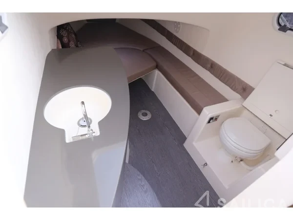 Tempest 900 - Yacht Charter Sailica