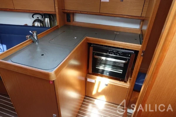 Bavaria 34 Cruiser - Yacht Charter Sailica