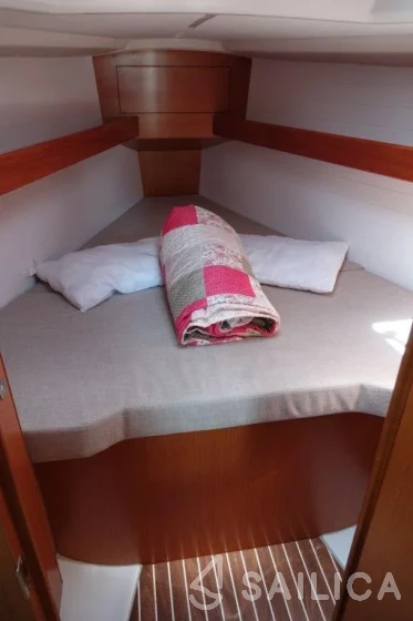 Bavaria 34 Cruiser - Yacht Charter Sailica