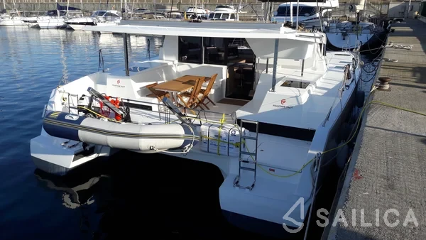 Lucia 40 - Yacht Charter Sailica