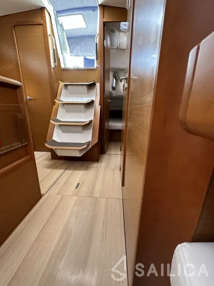 Sun Odyssey 389 - Yacht Charter Sailica