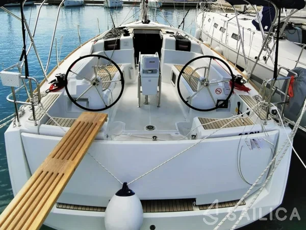 Sun Odyssey 389 - Yacht Charter Sailica