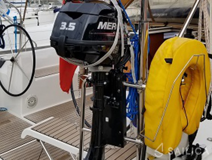 Dufour 350 GL - Yacht Charter Sailica