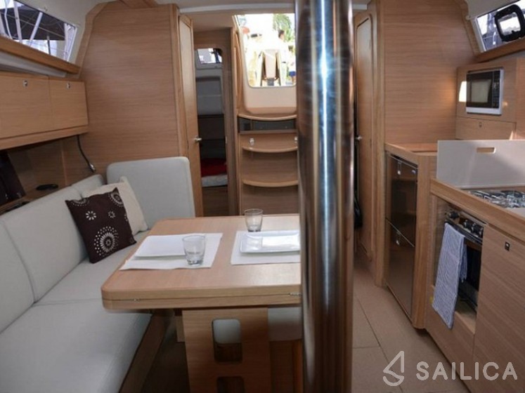 Dufour 382 GL - Yacht Charter Sailica