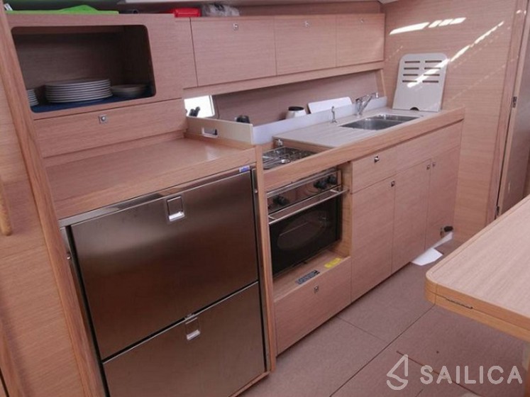 Dufour 382 GL - Yacht Charter Sailica