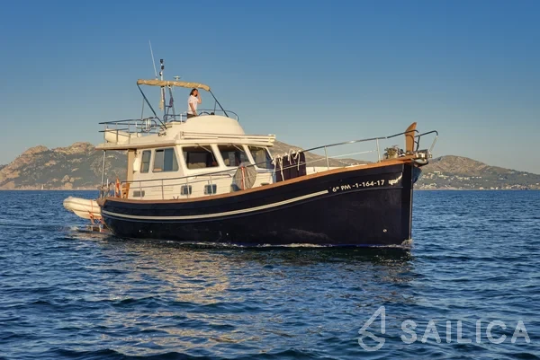 Menorquin 160 - Yacht Charter Sailica