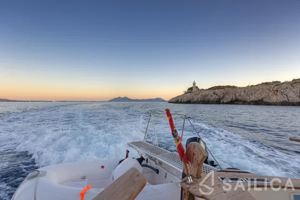 Menorquin 160 - Yacht Charter Sailica