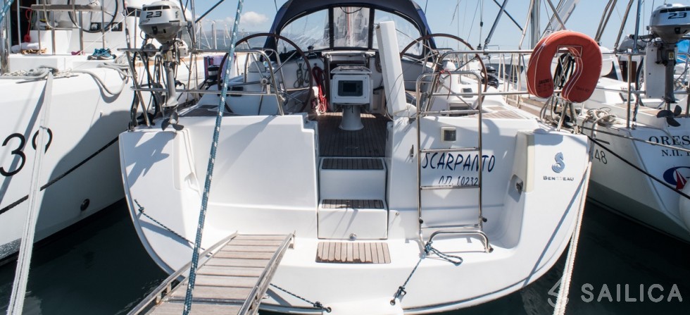 Oceanis 43 - Yacht Charter Sailica