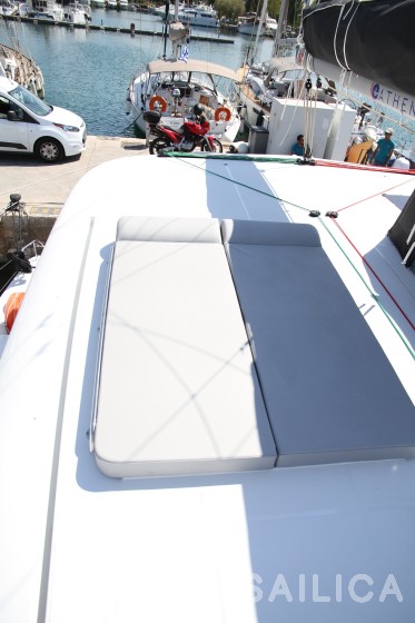 Lagoon 42 - Yacht Charter Sailica