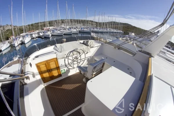 Staryacht 1670 - Yacht Charter Sailica