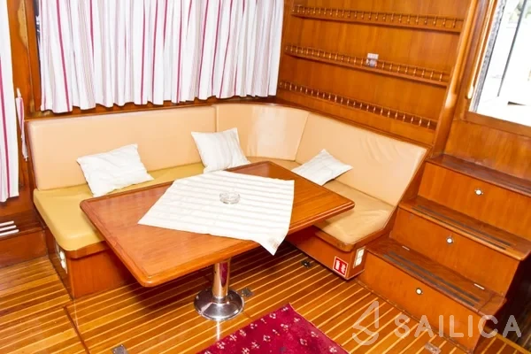 Staryacht 1670 - Yacht Charter Sailica