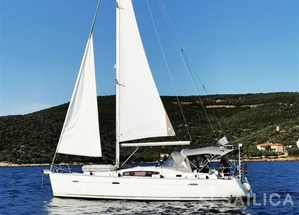 Oceanis 43 - Yacht Charter Sailica