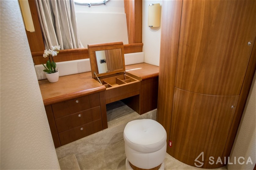 Aicon 56 - Yacht Charter Sailica