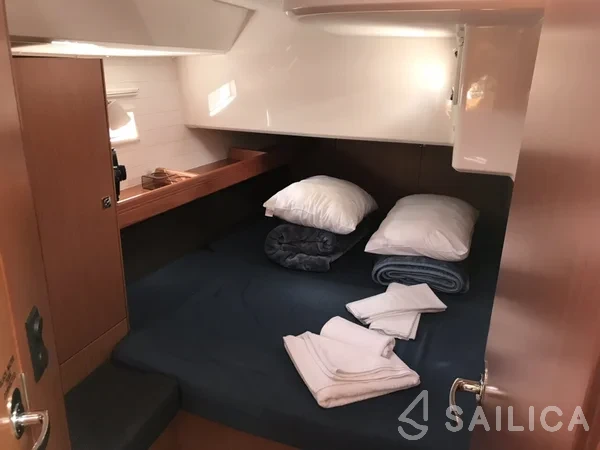 Bavaria 46 Cruiser - Yacht Charter Sailica