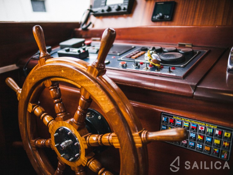 Gulet - Yacht Charter Sailica