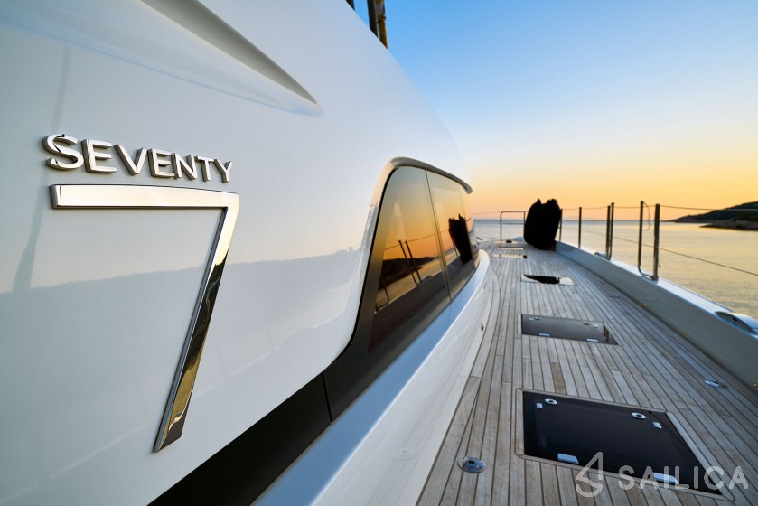 Lagoon Seventy 7 - Yacht Charter Sailica