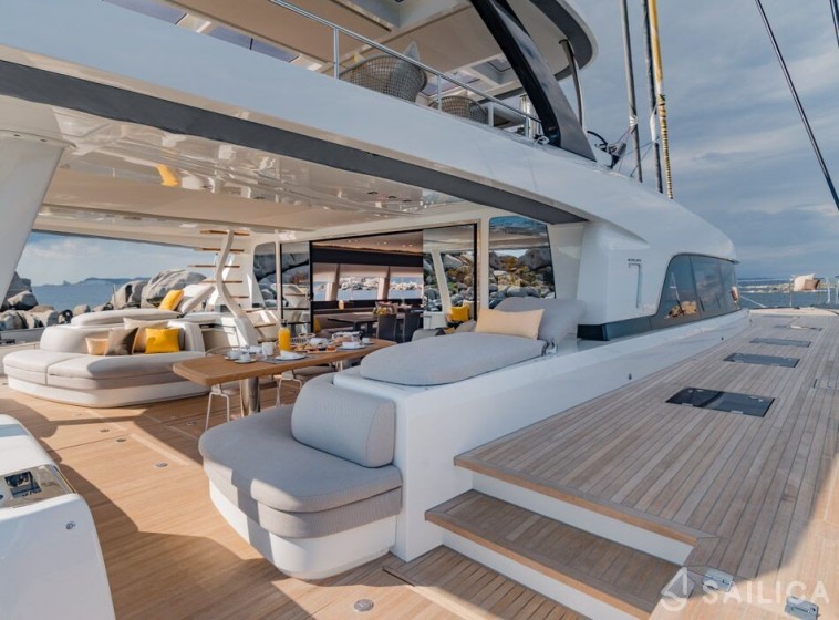 Lagoon Seventy 7 - Yacht Charter Sailica