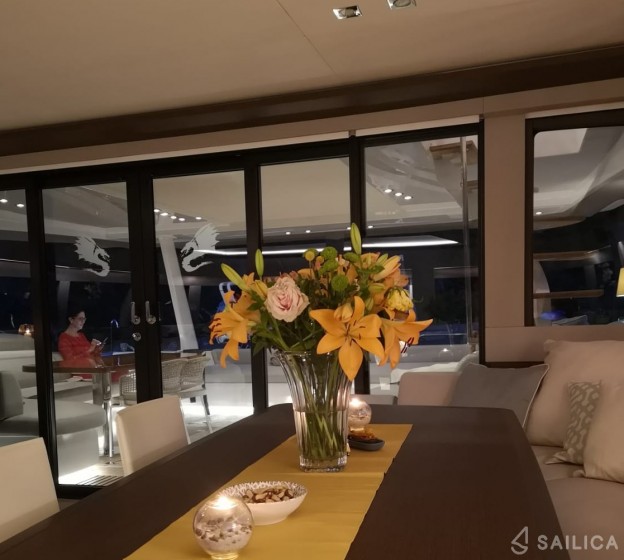Lagoon Seventy 7 - Yacht Charter Sailica