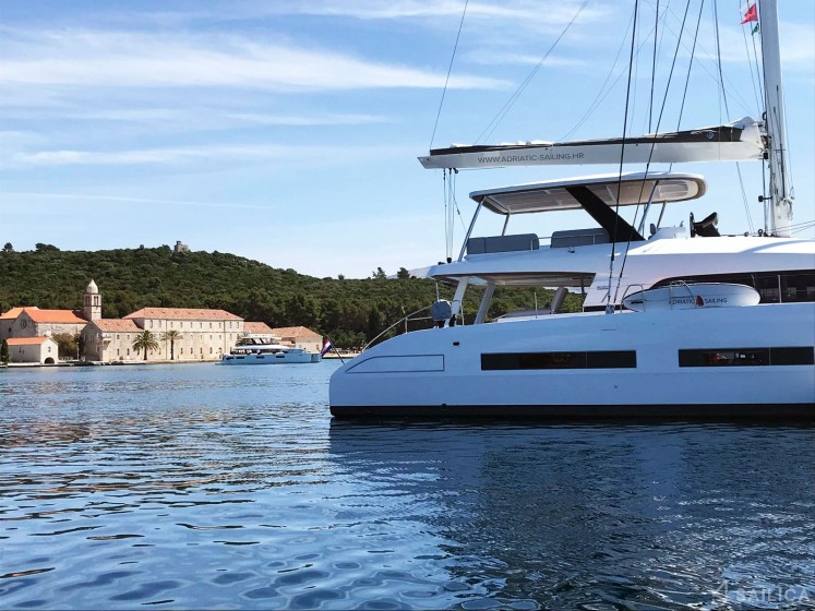 Lagoon Seventy 7 - Yacht Charter Sailica