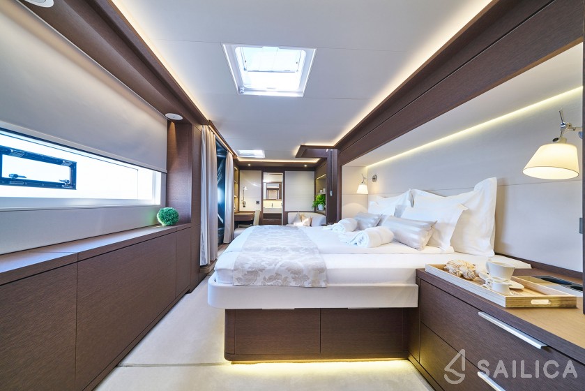 Lagoon Seventy 7 - Yacht Charter Sailica