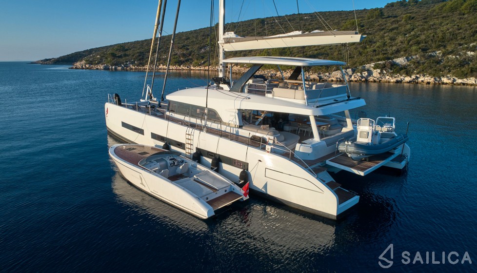 Lagoon Seventy 7 - Yacht Charter Sailica