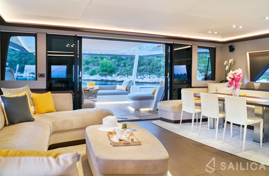 Lagoon Seventy 7 - Yacht Charter Sailica