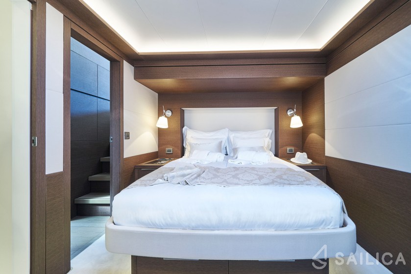 Lagoon Seventy 7 - Yacht Charter Sailica
