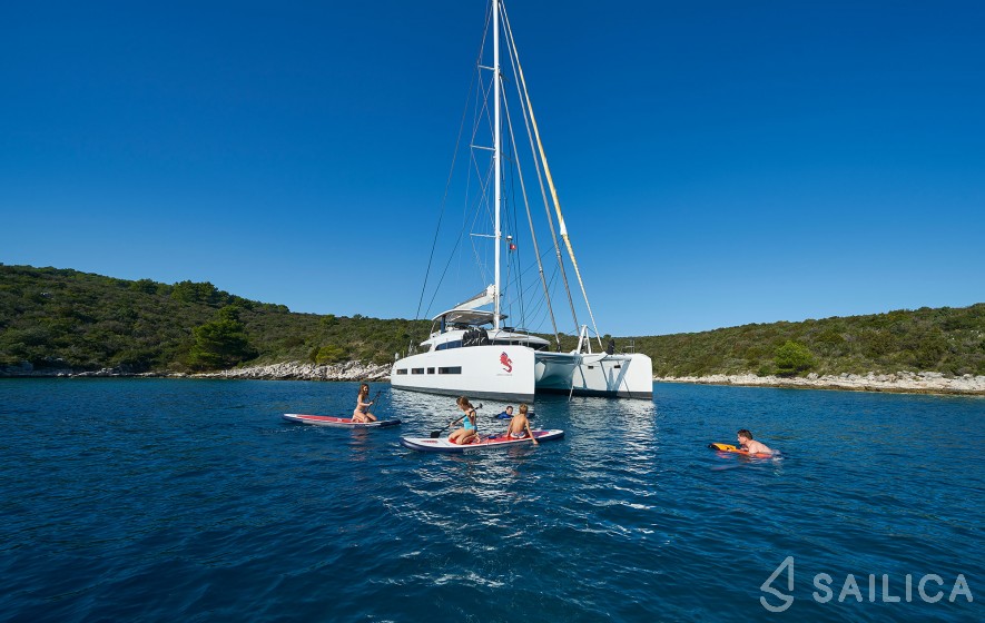 Lagoon Seventy 7 - Yacht Charter Sailica