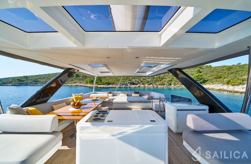 Lagoon Seventy 7 - Yacht Charter Sailica