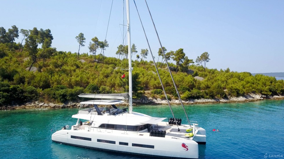 Lagoon Seventy 7 - Yacht Charter Sailica