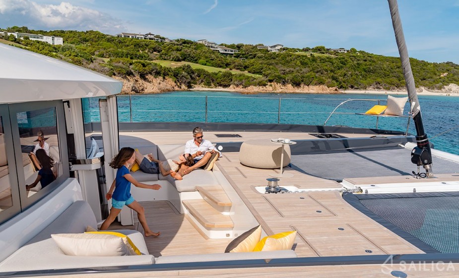 Lagoon Seventy 7 - Yacht Charter Sailica