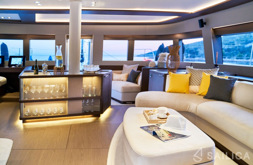 Lagoon Seventy 7 - Yacht Charter Sailica
