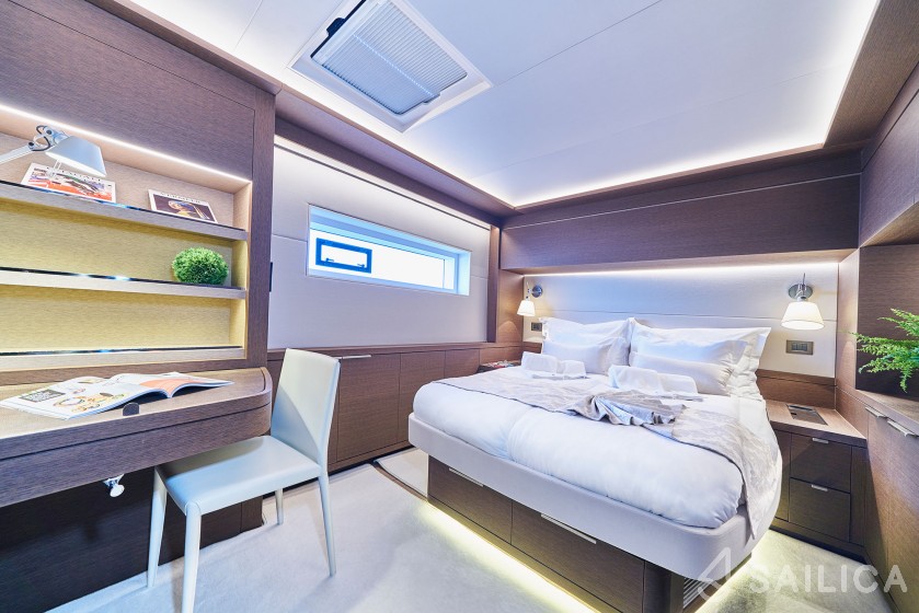 Lagoon Seventy 7 - Yacht Charter Sailica