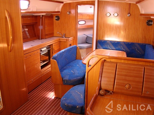 Bavaria 39 Cruiser - Yacht Charter Sailica