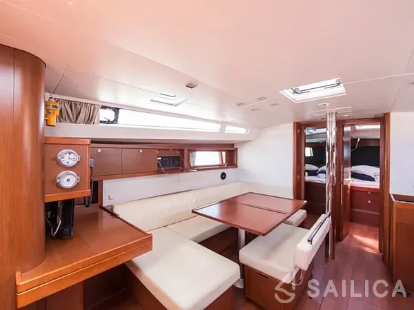 Oceanis 48 - Yacht Charter Sailica