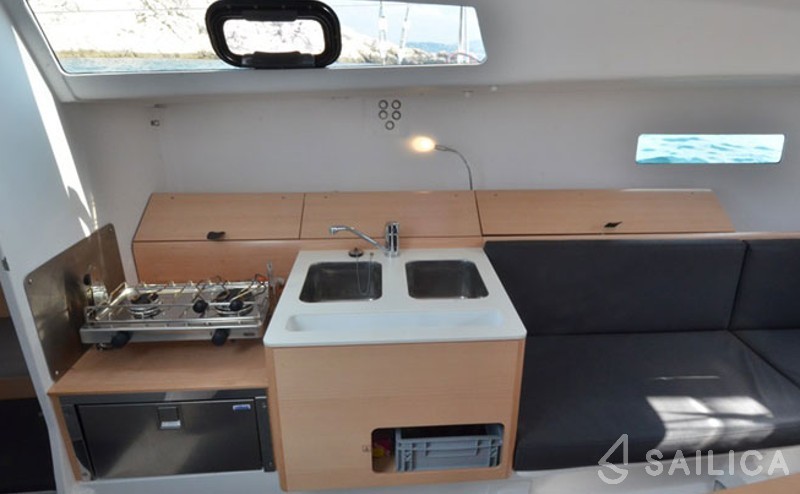 Pogo 30 - Yacht Charter Sailica